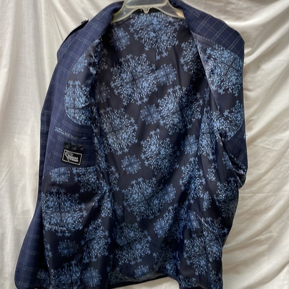 Diamond threads 3piece suit  coat 46r vest 24” chest pants men sz 40r - Picture 4 of 16